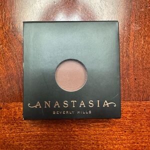 Anastasia Beverly Hills Dusty Rose Eyeshadow